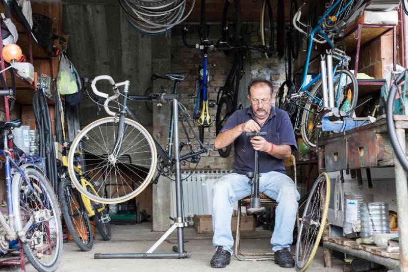 Man using a bike pump
