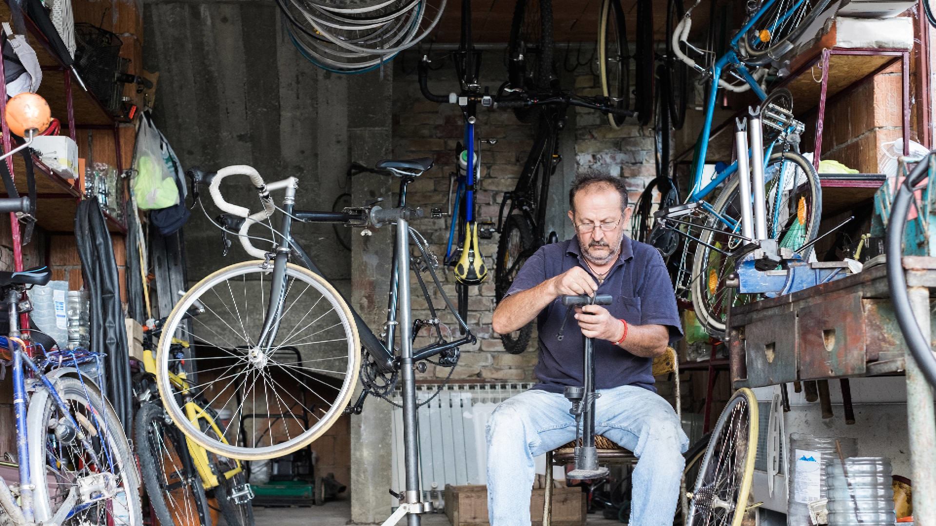Man using a bike pump