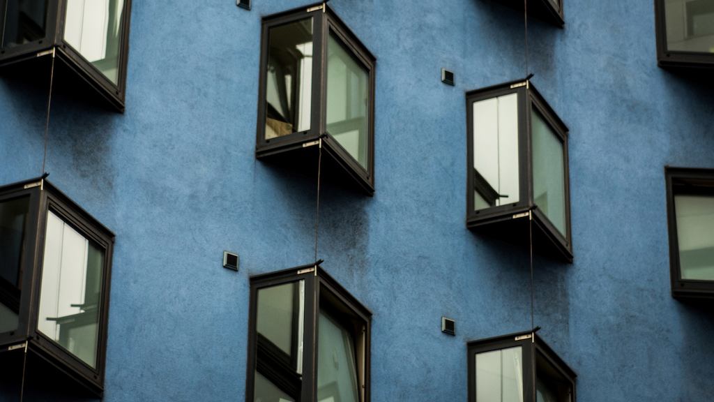 Flat in Leeds, modern build with blue paint