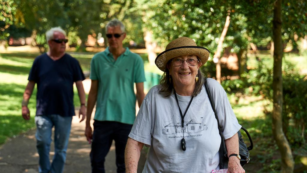 Older-people-in-park