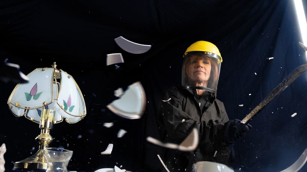 Diane-Carson-at-the-rage-room