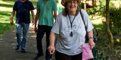 Older-people-in-park