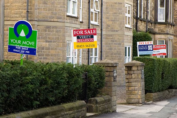 Houses and 'To Let' signs