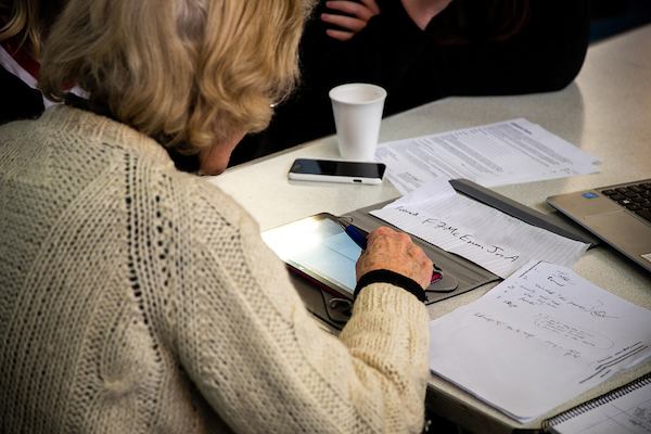 woman-reading-tablet