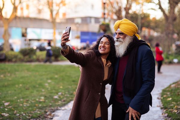 Age-positive images